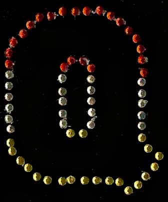 Oeteldonk Oeteldonk strass applicatie alfabet rood, wit, geel 4cm hoog open letter Q rwg - Oetel.club