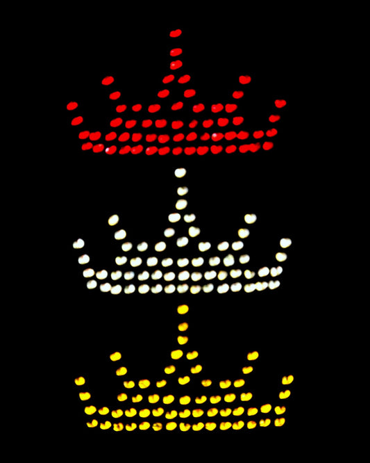 Oeteldonk Oeteldonk strass strijkembleem kroontjes 3x klein 8,5cmx5cm rwg - Oetel.club